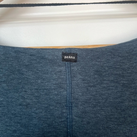 NWT prAna Dark Sky Heather Cozy Up Aires Top size Medium - Picture 8 of 10